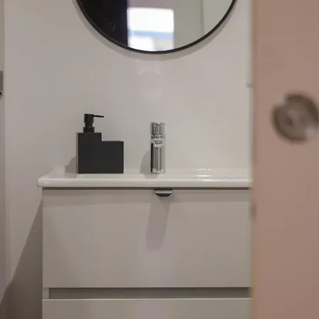 Apartament Avec Terrasse Exterieure - Coeur De Angers
