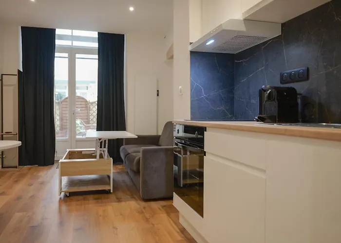 Apartment Avec Terrasse Exterieure - Coeur De *